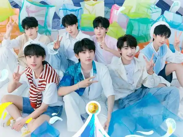 当很多选秀限定团已经成为历史,时代少年团所带来的持续的进行时的