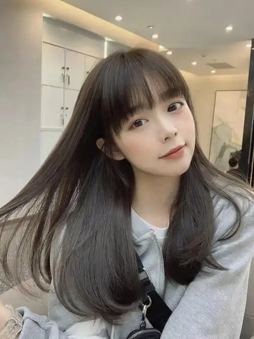 拍照非常上镜,超好搭衣服,作为冷色系不用漂中最显高级的颜色,薄