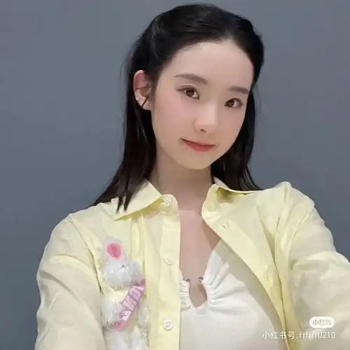 张艺凡  张艺凡的美照909090