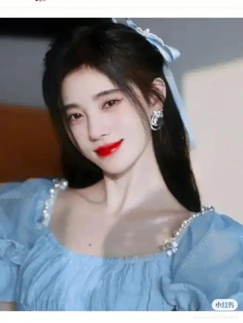 给鞠婧祎一片蓝海吧