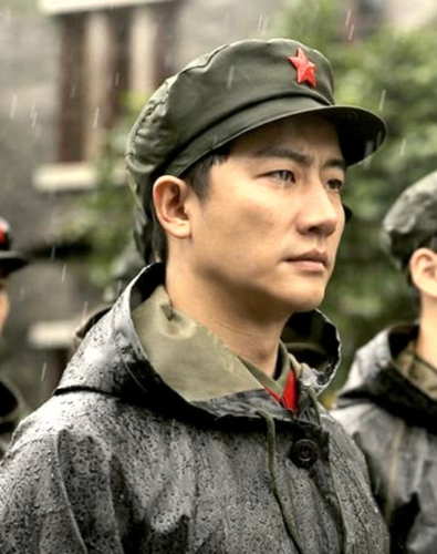 芳华,中的男主角,颜值比鹿晗还高,却偏偏要靠才华吃饭|鹿晗|黄轩|芳华