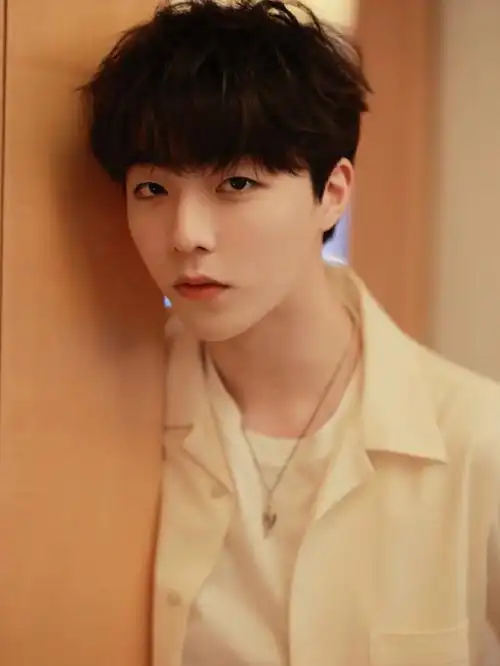 陈立农帅照来一波09