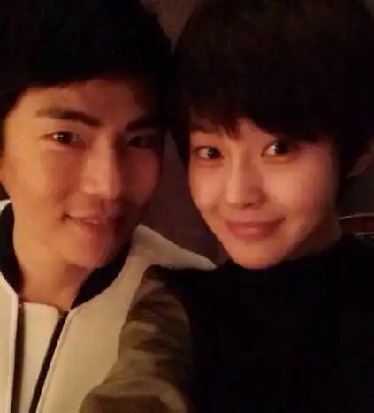 > 搜索"张晓龙陈思斯结婚照"