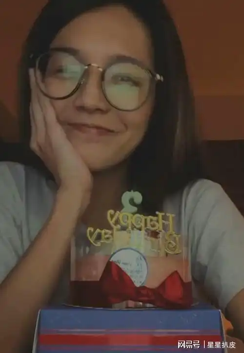 林瑞阳前妻曾哲贞单亲妈妈27年与林瑞阳离婚后未曾改嫁