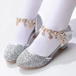 模特走秀高跟鞋儿童图片