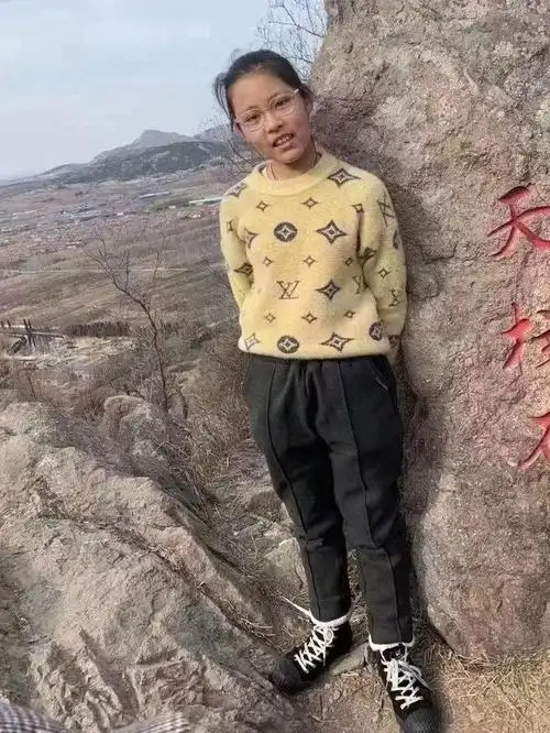 紧急寻人13岁女孩昨晚走失家人万分焦急
