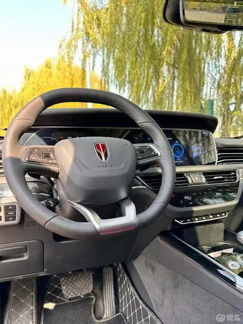 红旗hs5内饰豪华科技