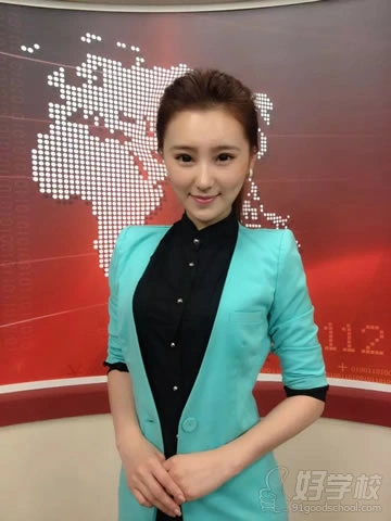 广东广播电视台主持人张玲玲老师