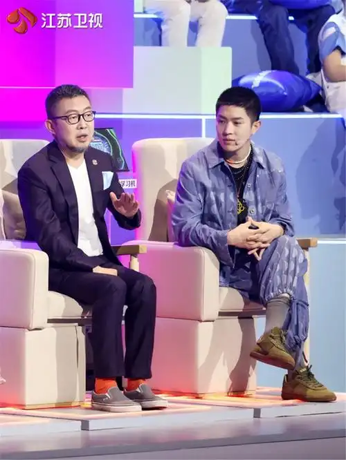 《超脑少年团》开启孩子的"无限天赋" 马清运马伯骞父子讲述对孩子的