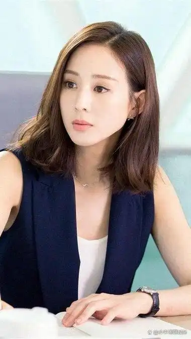 一则消息在网络上引发热议:据传,41岁的台湾女演员张钧甯将于年底结婚