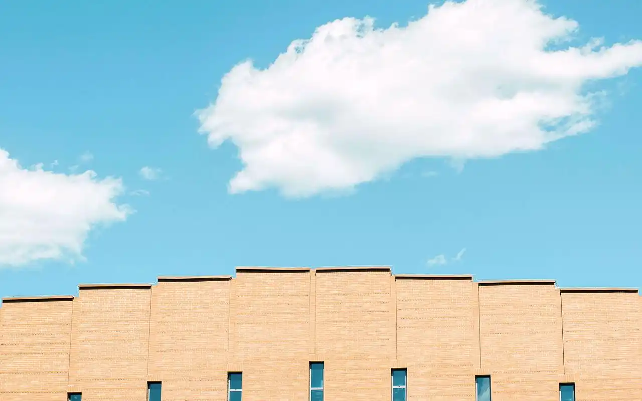 蓝天白云高清蓝色风景图片桌面壁纸