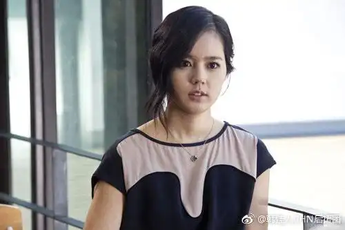 主题:韩佳人秋瓷炫比美楼发现一个现象,五官再精致,没有了胶原蛋白