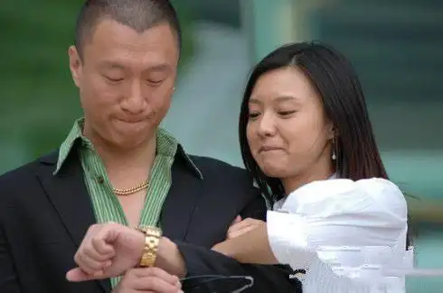 傅晶结婚了吗 傅晶的老公是谁呢