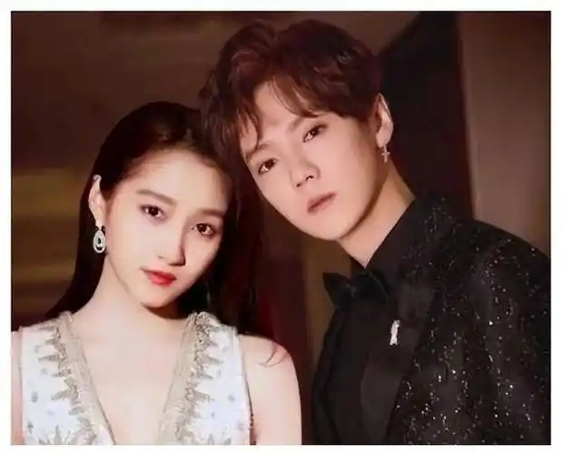 娱记揭秘男神大瓜,或引发3天热搜风波,鹿晗涉案?_关晓彤_问题_八卦