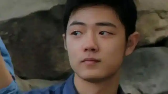 高中时期的肖战长什么样子呢?