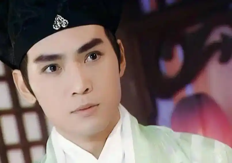 焦恩俊,古装男神里逾越不了的白月光.(图片来源网络,如有侵权 - 抖音