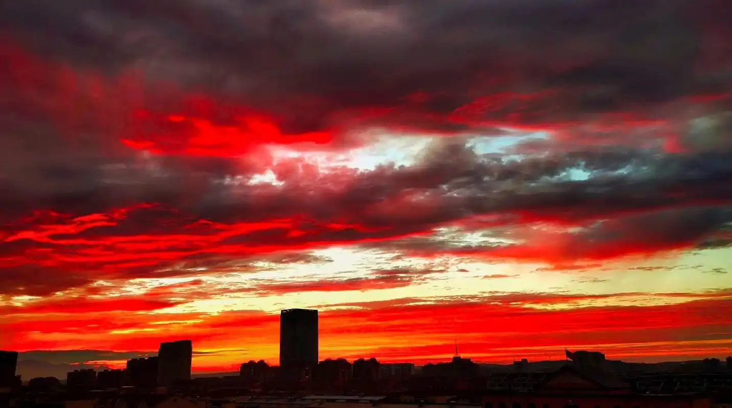 晚霞 #手机摄影 #天空的颜色 #收藏夏日绝美晚霞 #最好 - 抖音