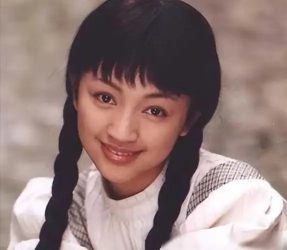 有种整容叫罗海琼结婚富豪丈夫变化不大她却像变了个人