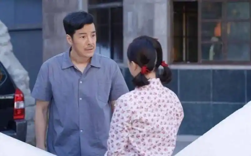 回顾演员海一天娶了平凡二婚妻子用爱温暖继子成了良夫慈父