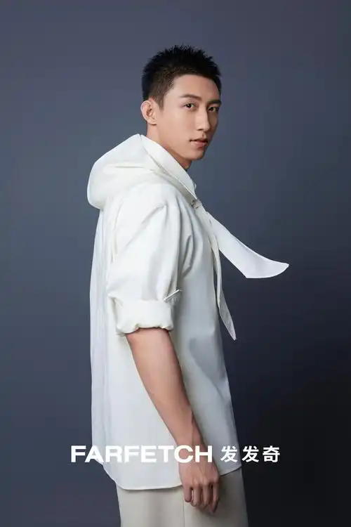 购享全球 时尚无界 farfetch 与黄景瑜的"perfect match"