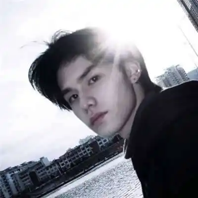 男生成熟稳重2020 好看有品位的男头图片 - qq男生头像 - 520个性网