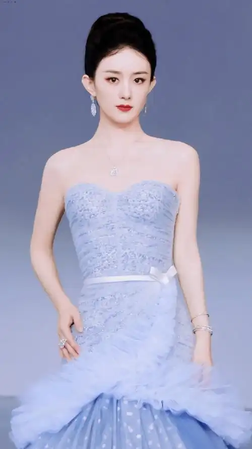 赵丽颖星点莹白缀薄纱裙##赵丽颖露背
