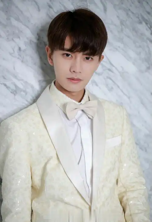 任嘉伦高清壁纸图片00000000帅帅