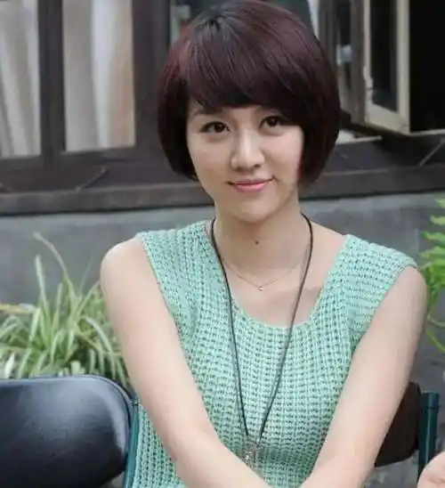 姜妍:富养长大傍上宋丹丹,错爱妈宝男后,38岁享受单身_妈妈_关系_演艺