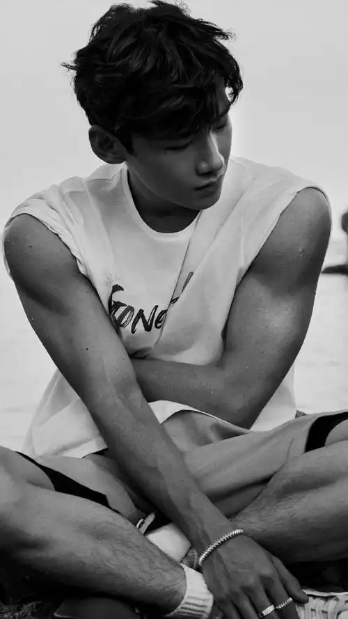 白敬亭#bjt#白敬亭李沐风#    分享一组我用了好久好久好久的壁纸