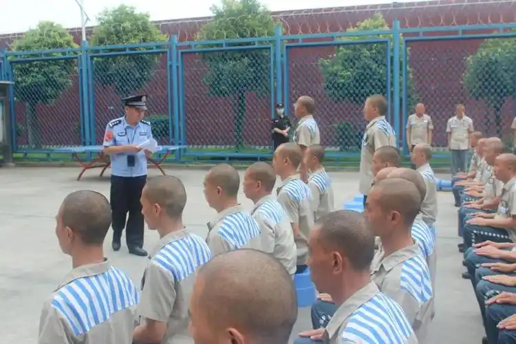 川西监狱扎实开展新犯入监教育