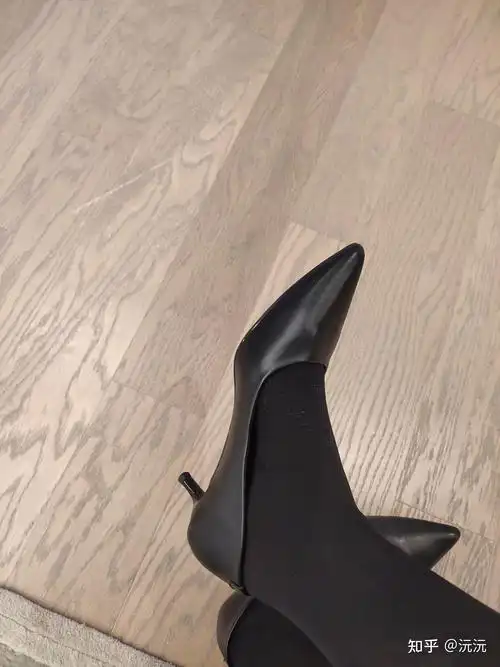 高跟鞋穿多了会臭吗