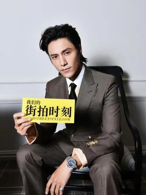 百变陈坤,梳大背头帅成"霸道总裁",真不像43岁!