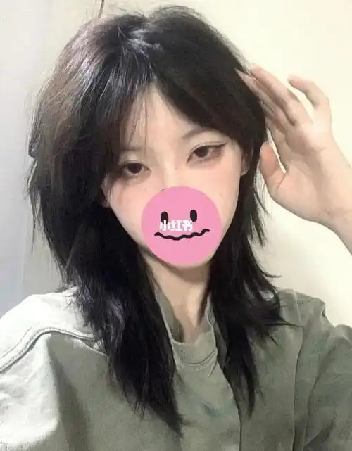 方脸瓜子脸高颧骨,细软发质发量多都可以选择这种发型~09发色选择