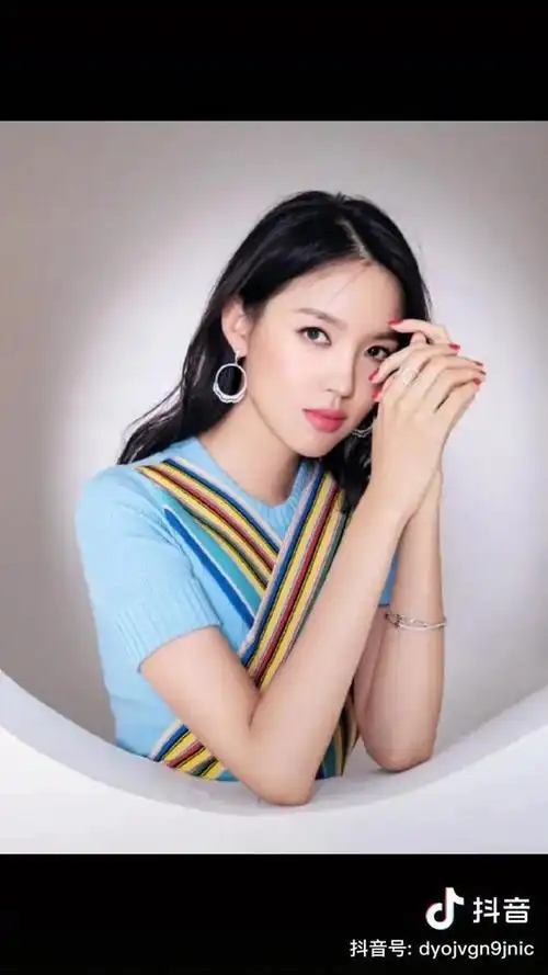 世界小姐张梓琳