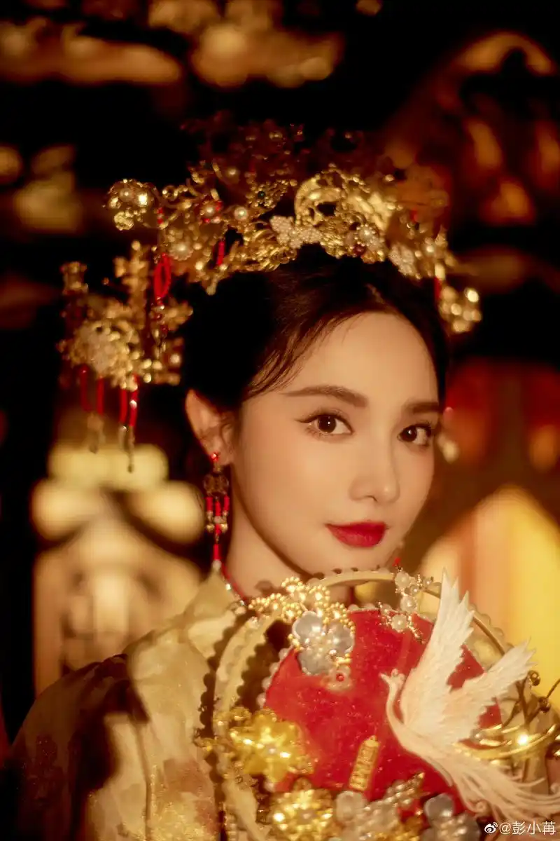 彭小苒古装造型好惊艳