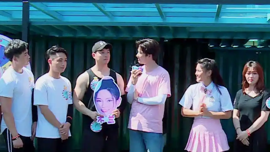 绵羊队小姐姐遭亲友团实力吐槽 妥妥的塑料情谊!