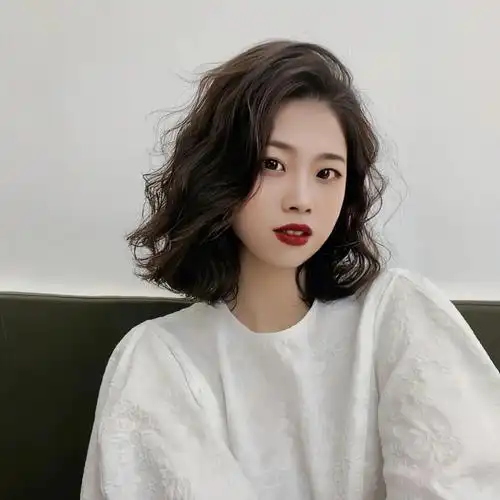 超a的复古港风卷发!百搭不挑脸型的发型