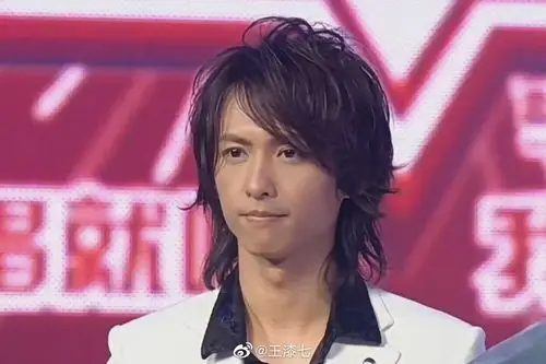 张淇年轻时候的颜值什么水平?(参加快男时期