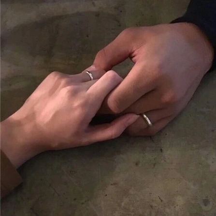 520情人节抖音爆火唯美创意牵手图片