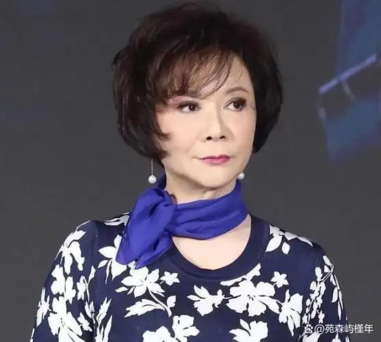小品女王蔡明嫁初恋丁秋星结婚38年生一子儿子让她烦恼
