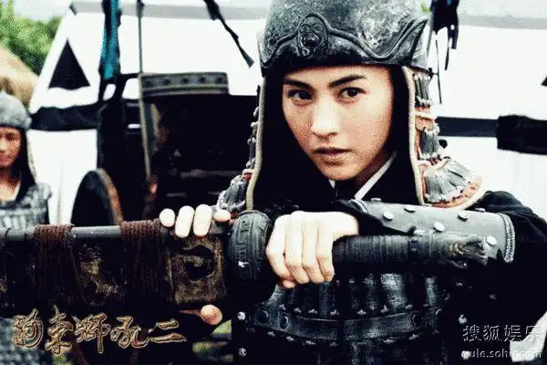 河东狮吼2曝张柏芝军装造型敬业精神受赞