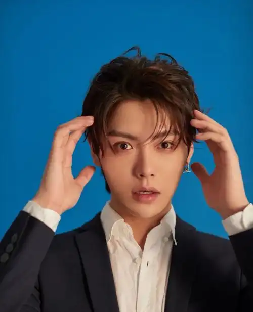 肖宇梁组图长图(2)我给它定个主题:青春少年的校园日记