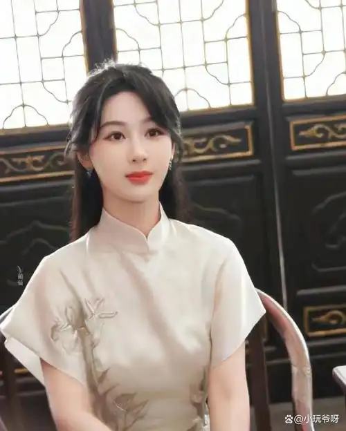 你说杨紫不美,那是你没看过她穿旗袍的样子