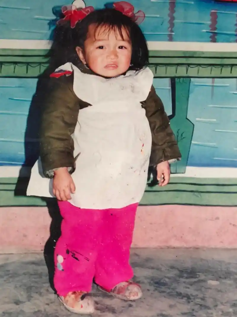 回忆女儿小时候 🌻🌻#这照片太可爱了💖💖太有纪念意