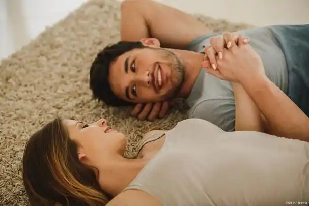 男人说要和我永远在一起,却又找了其他女人,他是怎么想的