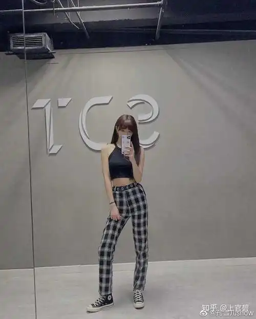 请问你如何看待爱奇艺青春有你2 对待昕雪cp(刘雨昕x孔雪儿)的态度?