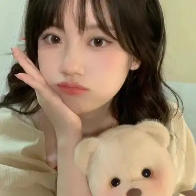 用手托住脸的真人女生头像图片 双手或单手托脸的抖音美女头像_女生头