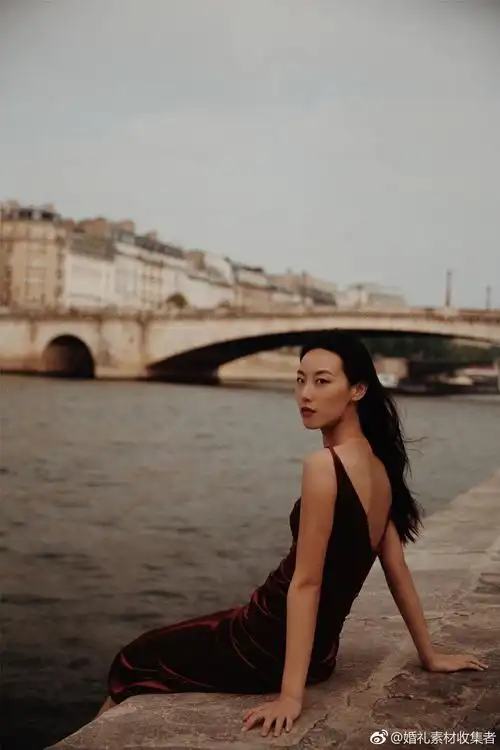 超模石闻将rachellai的夏朵花园绽放在了塞纳河左岸那天