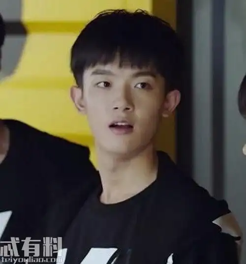 亲爱的热爱的97扮演者是谁97扮演者李明德资料身高年龄经历介绍