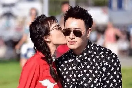 40岁吴昕恋爱多年,现已秘密领证?_郑凯_李易峰_潘玮柏